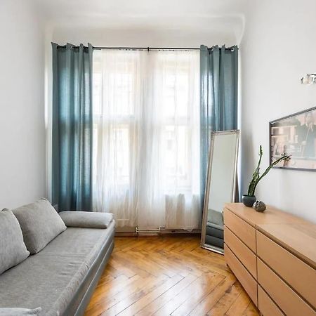 Spacious Apartment With Balcony At Wenceslas Sq Prague Extérieur photo