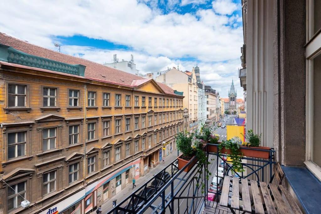 Spacious Apartment With Balcony At Wenceslas Sq Prague Extérieur photo
